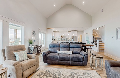 Gilchrist House | Lovely panoramic ocean-view home with direct beach access & wraparound deck