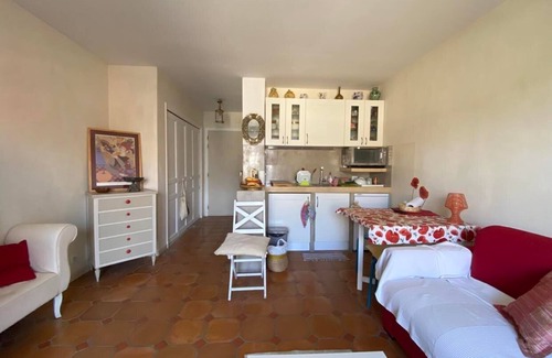 Saint-Jean-Cap-Ferrat Apartment | LOVELY, QUIET STUDIO - BALCONY WITH SEA VIEW