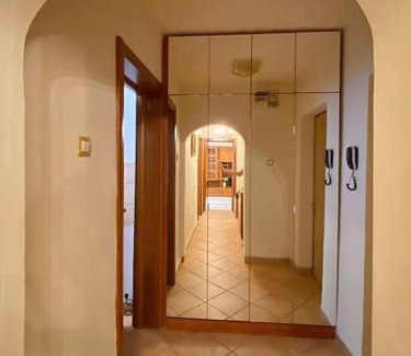 Bucharest City-Centre Apartment | Lovely & quiet 1-bedroom condo with free parking