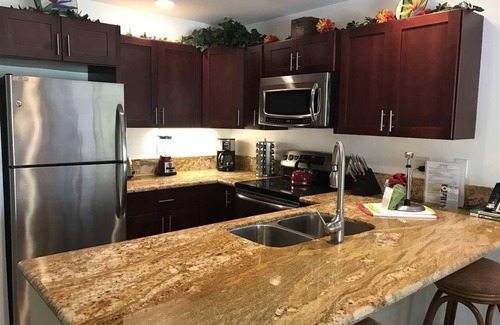 Kihei Condo | Lovely Remodeled 2BR, 2BA Condo, across from Kamaole beaches, Sleeps 4-6.