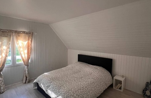 Plaisir House | Lovely renovated house for the Olympics or weekend getaways with the family