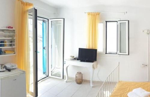 Tholaria Apartment | Lovely room at Tholaria