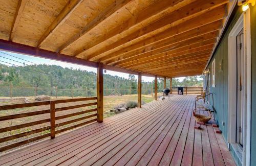 Ruidoso House | Lovely Ruidoso Cabin with Deck - 14 Mi to Ski Apache