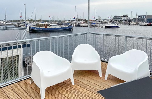 Municipality of Aalsmeer Boat Rental | Lovely ship in Aalsmeer with lake view