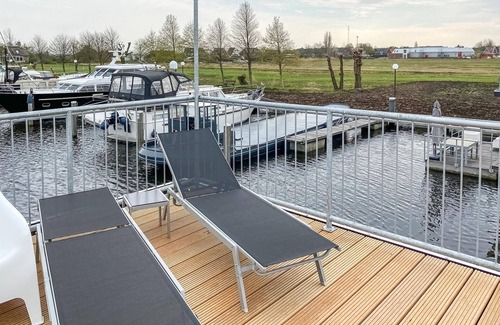 Municipality of Aalsmeer Boat Rental | Lovely ship in Aalsmeer with lake view