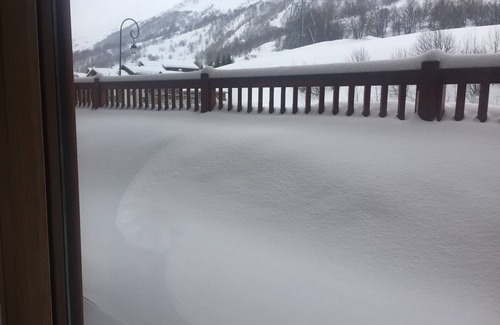 Le Bettaix Apartment | Lovely Ski Apartment by the River in Le Bettex near St Martin de Belleville