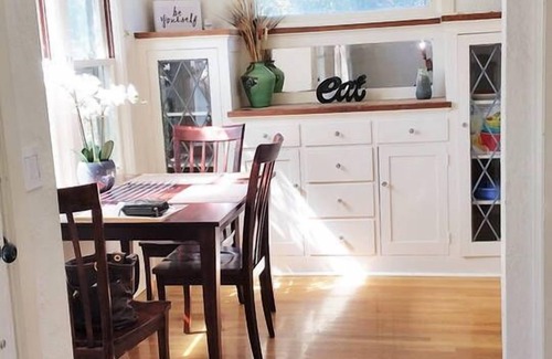 Downtown Klamath Falls House | ❤️ Lovely Smart Craftsman | 2 Kings | BBQ, Firepit, Patio Sets, Fenced Yard | HD