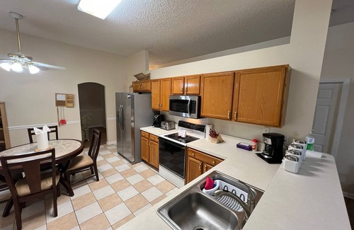 Orange Park House | Lovely Spacious 3 Bedrooms 2 Bath Home in Orange Park, Fl