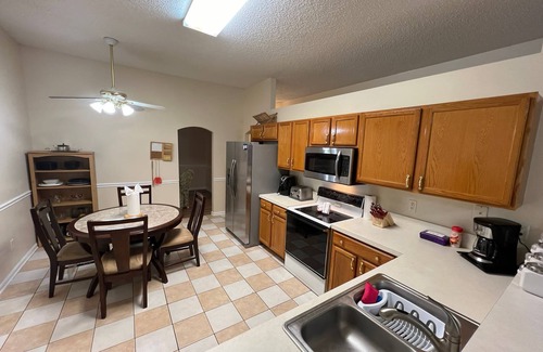 Orange Park House | Lovely Spacious 3 Bedrooms 2 Bath Home in Orange Park, Fl