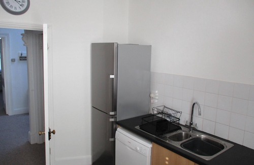 Ryde Apartment | Lovely, Spacious, 3 Bedded, First Floor Apartment