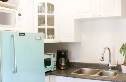 Brackendale House | Lovely Squamish Nature Retreat W/Hot Tub