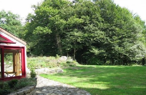 La Foeil Cottage | Lovely stone home with private garden