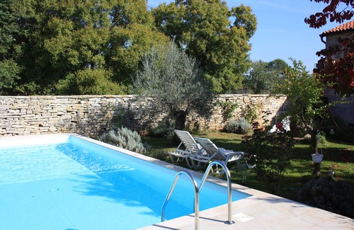 Bale Villa | Lovely stone house for 6 people with pool and private space.