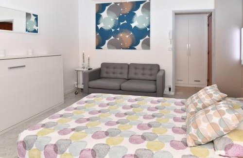 Roquebrune-Cap-Martin Apartment | Lovely studio with pool by the sea