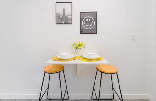 Northeast Miami Apartment | Lovely Studio A Few Steps From The Beach