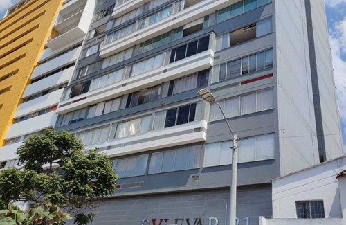 Bucaramanga Apartment | Lovely Studio-Apartment in Bucaramanga 801/903