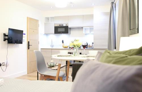 Sydenham Apartment | Lovely Studio Apartment with access for Wheel-chairs in Sydenham