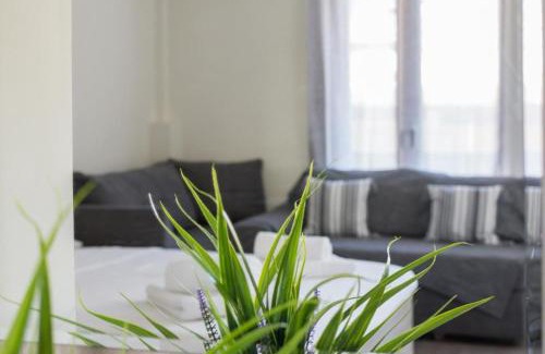 Athens Apartment | Lovely Studio Apartment For 2 Ppl in Athens