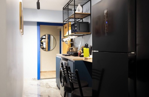 Heliopolis Apartment | Lovely studio Blue hygienic Jacuzzi Massager 5minto CAirport in Cairo
