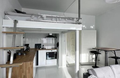 Alppiharju Apartment | Lovely studio in Alppila