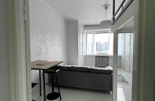 Alppiharju Apartment | Lovely studio in Alppila