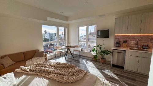 Hollywood Apartment | Lovely Studio in heart of Hollywood