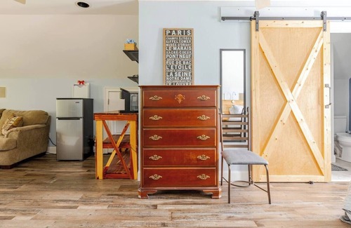 Arab Apartment | Lovely Studio Loft with Pool