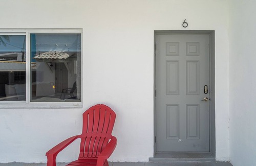 South Lake Apartment | Lovely Studio Walking Distance To Ocean - Suite 6