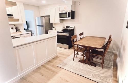 Whitehouse Apartment | Lovely Suburban Retreat Near Blue Creek and Oak Openings Metroparks