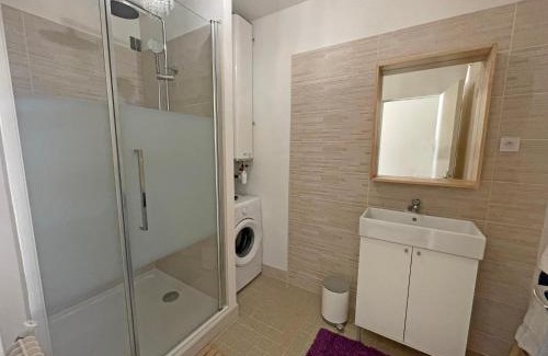 Nimes City Centre Apartment | Lovely Suite Nimes Romaine