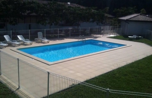 Cambo-les-Bains Apartment | Lovely T2 ground-floor apartment with all comforts. Design, secure-pool- private parking.