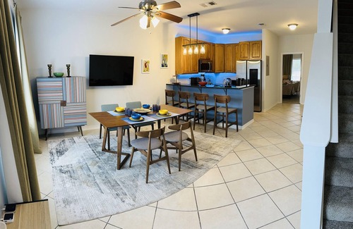 Wright Condo | Lovely townhouse with parking on the Gulf Coast