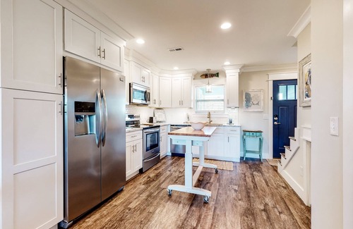 Sunnyside On The Gulf House | Lovely Townhouse Steps From Beach w/Free WiFi, Breathtaking Views, & Central AC