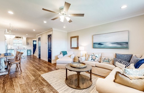 Sunnyside On The Gulf House | Lovely Townhouse Steps From Beach w/Free WiFi, Breathtaking Views, & Central AC