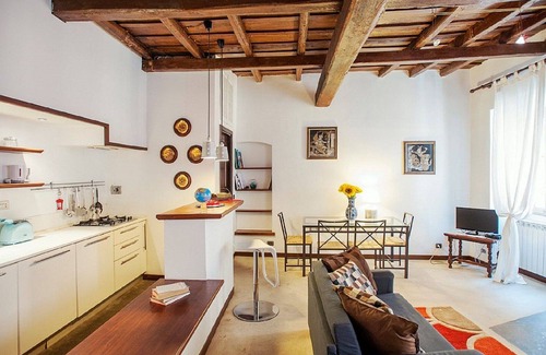Trastevere House | Lovely Trastevere - An Authentic Experience .