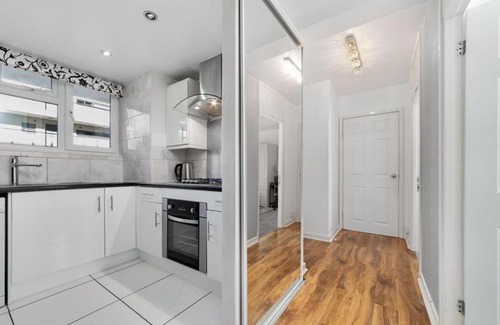 Haggerston Apartment | Lovely two bedroom in Hackney- East London