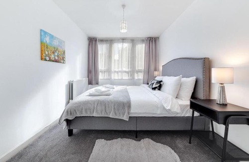 Haggerston Apartment | Lovely two bedroom in Hackney- East London