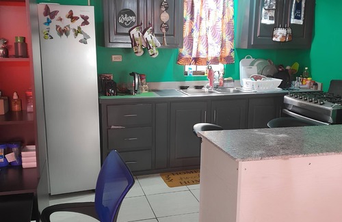 San Fernando House | Lovely Vacation 2-bedroom townhome with WiFi, AC in San Fernando