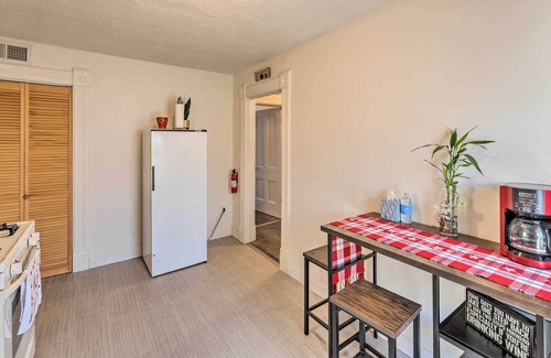 Beloit Apartment | Lovely Victorian Retreat: 1 Mi to Dtwn Beloit