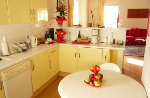 Cite Apartment | Lovely view of the charm and luxury apartment canal