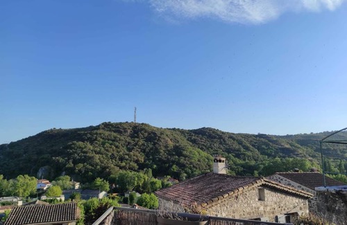 Villeneuve-Loubet House | Lovely village house with a warm, festive character, just for you.