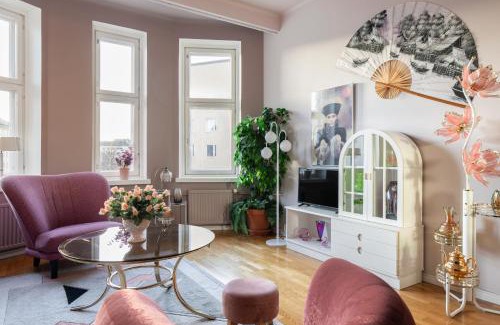 Alppiharju Apartment | Lovely Vintage Suite, autohalli
