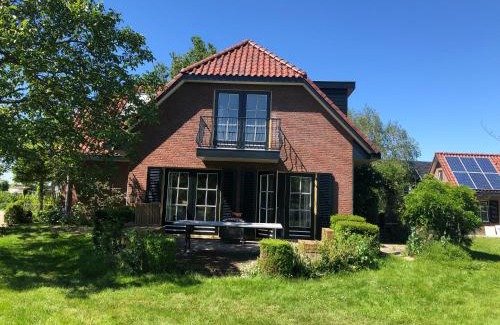 Breukeleveen Villa | Lovely warm Country home