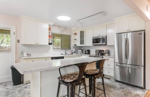 Westside Santa Cruz House | Lovely West Cliff home ideal for your next beach vacation