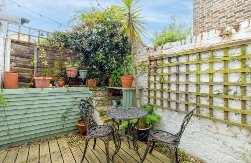 Fulham Apartment | Lovely West London Entire Apartment