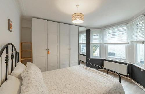 Fulham Apartment | Lovely West London Entire Apartment