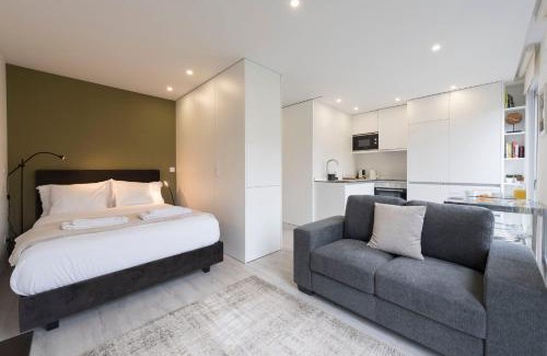Lordelo do Ouro e Massarelos Apartment | LovelyStay - Modern Loft with Gym & Free Parking minutes away from CBD
