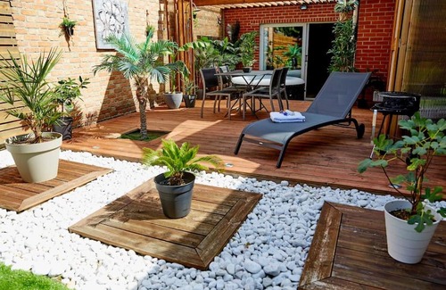 Armentieres Apartment | LOVEParadise - Terrasse avec jacuzzi /15 min Lille