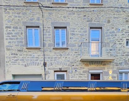 Rive-de-Gier Apartment | LoveRoom by LimousineLyonnaise