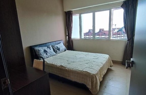 Batu Ferringhi Apartment | Lovers Island homestay